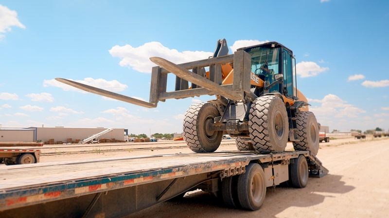 Forklift and crane rental